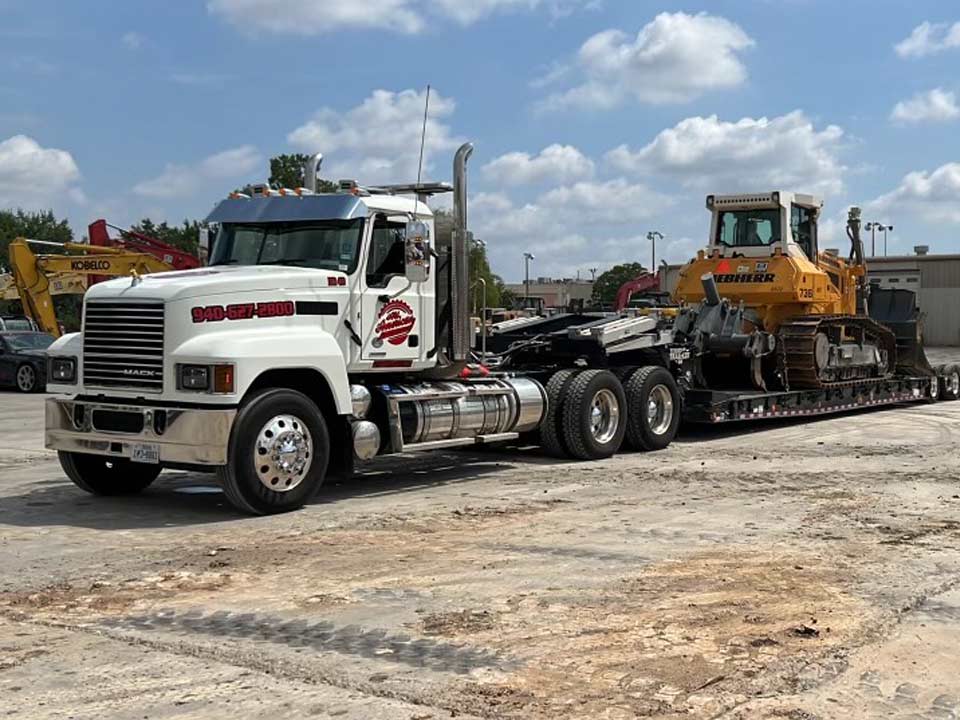 Towing-Service-Denton-Texas-All-American-Towing-Equipment-Transport