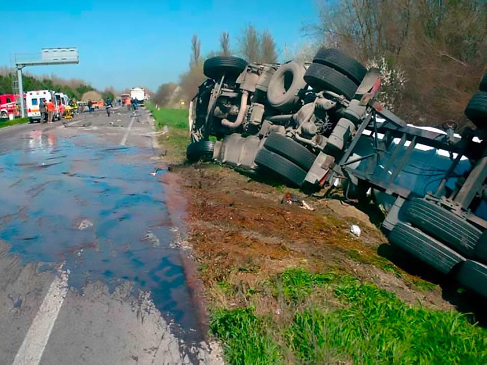 Hazmat-Cleanup-Tanker-Roll-Over-Recovery-Dallas Hazmat-Cleanup-Tanker-Roll-Over-Recovery-Dallas